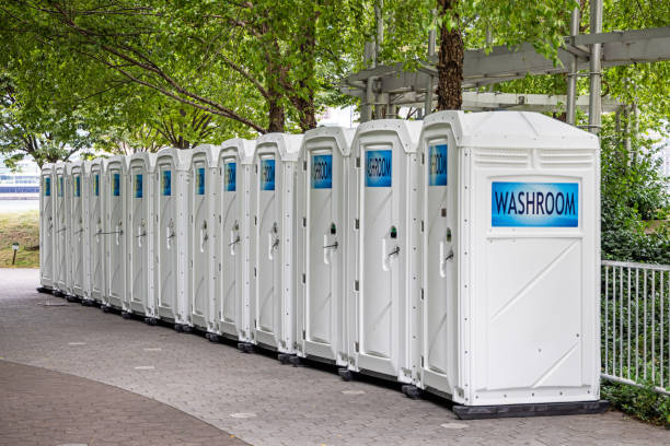 Best Sanitation services for porta potties  in Riverside, CA